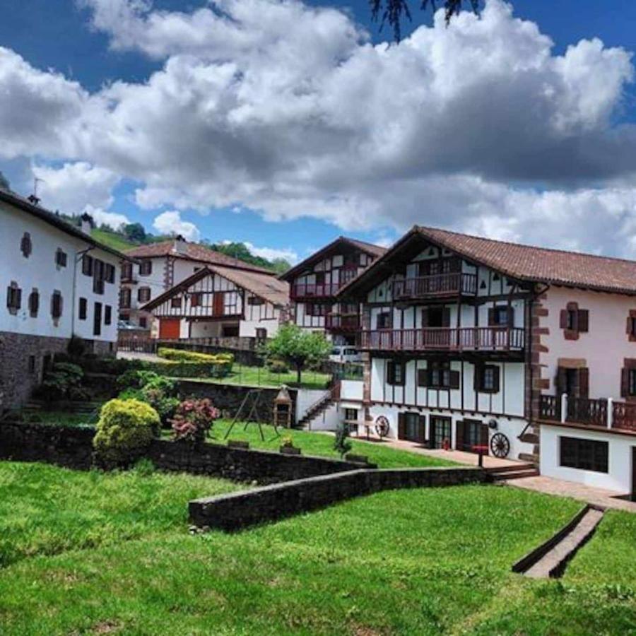 Casa Iparraitz Casa Con Encanto Y Hermoso Jardin Villa Etxalar Eksteriør billede